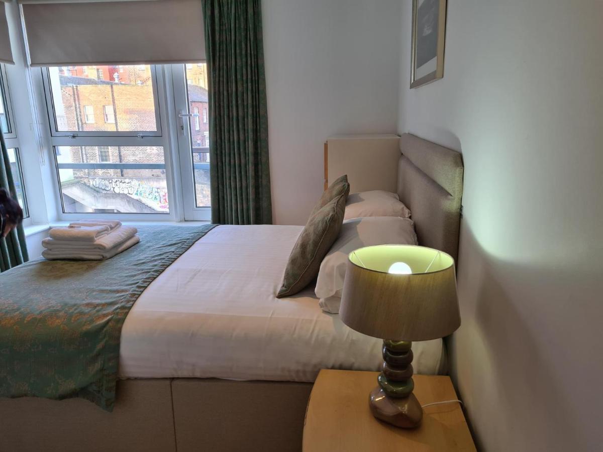 Апартаменты The Park - Holyrood Road With Free Parking Эдинбург Экстерьер фото